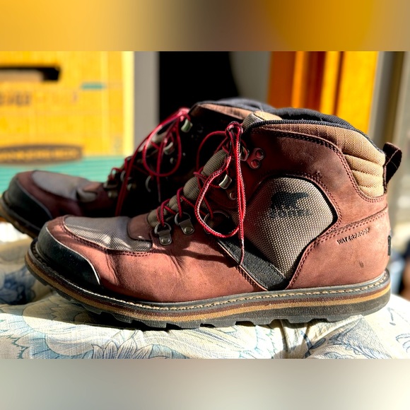 Sorel Hiking Boots - Picture 1 of 4